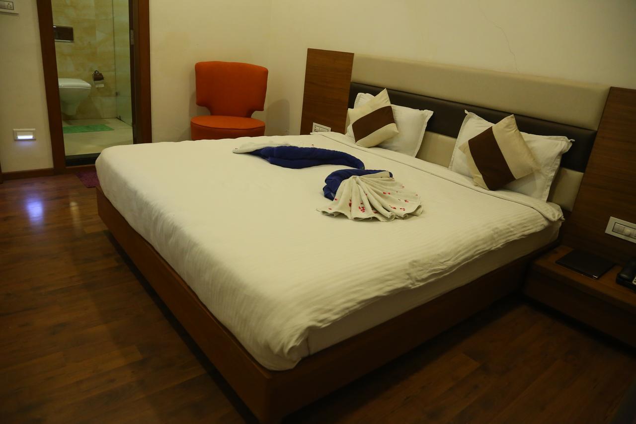 Hotel Anantaragreens Disa Ngoại thất bức ảnh